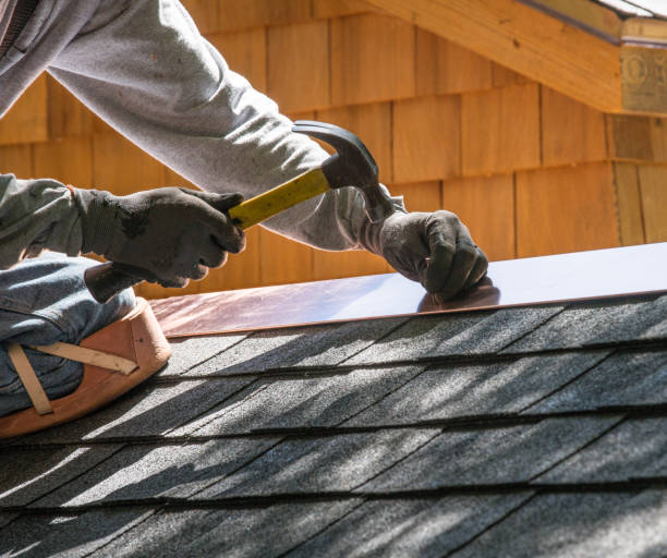 Best Flat Roof Repair Services  in Vandergrift, PA